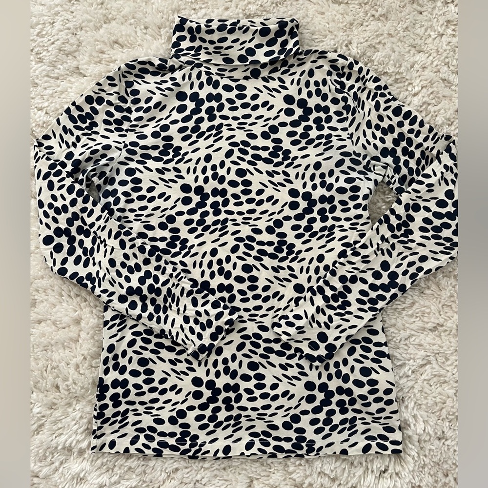 EUC J. Crew Wavy Dots Tissue Turtleneck in Navy Dalmatian. Size Medium.